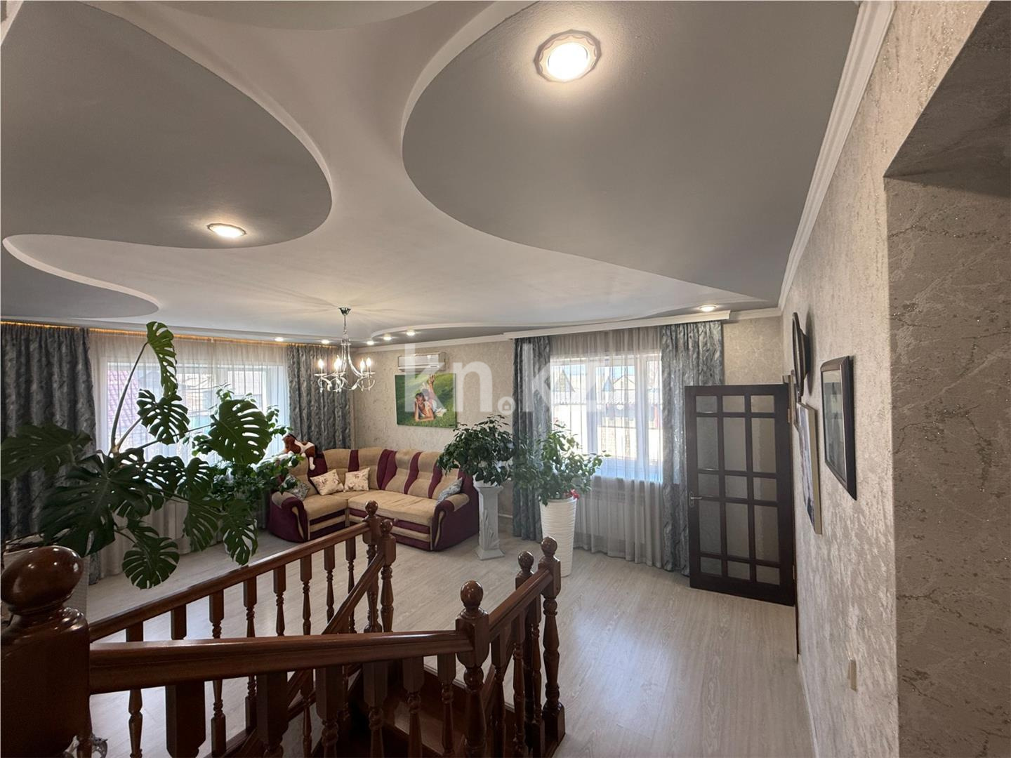 Продажа 7-комнатного дома, 300 м² в Караганде - фото 3