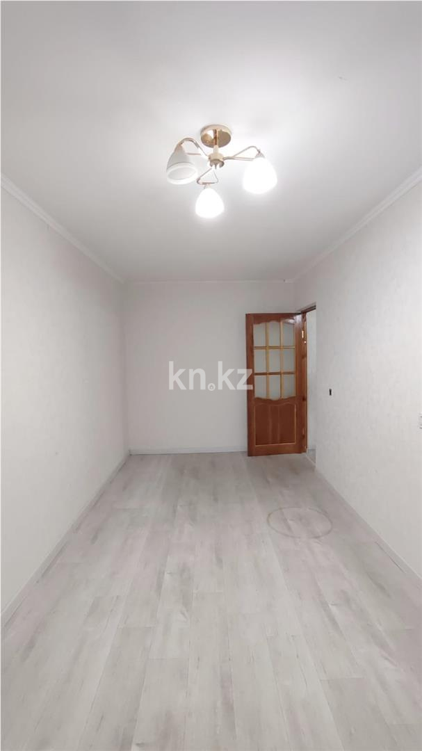 Продажа 3-комнатной квартиры, 57 м², мкр-н 13, дом  33 в Караганде - фото 7