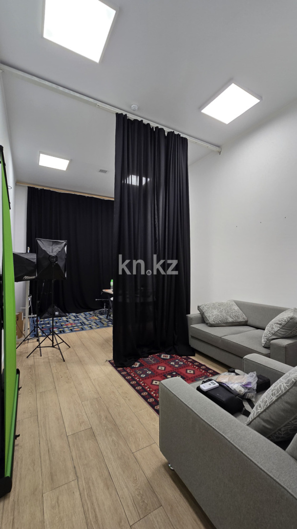 Продажа , 260 м², ул. Митина, дом  4 - Достык в Алматы - фото 32