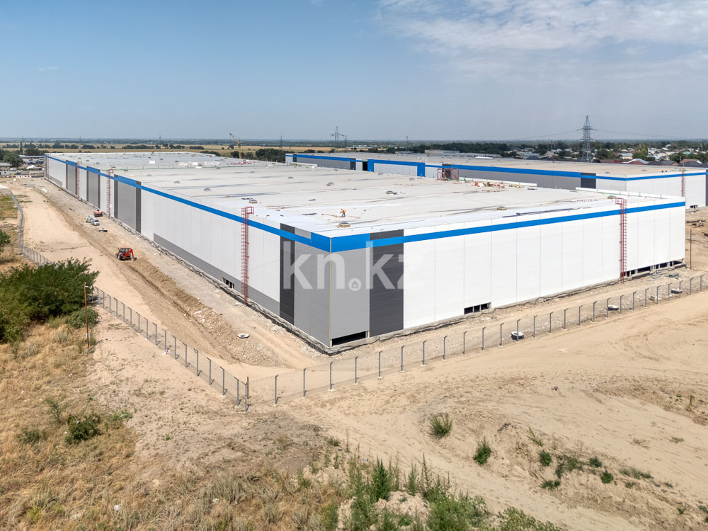 Аренда , 3500 м², Кульджинский тракт, дом  200 в Алматы