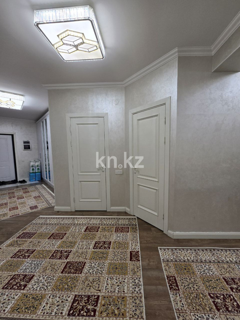 Продажа 3-комнатной квартиры, 134.7 м² в Алматы - фото 37