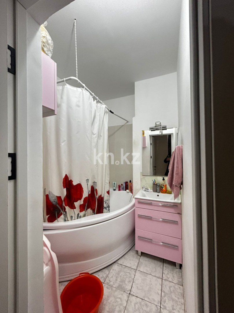 Продажа 3-комнатной квартиры, 90 м² в Караганде - фото 12