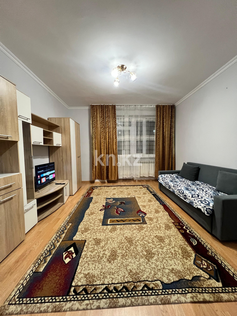 Аренда 1-комнатной квартиры, 41 м² в Астане