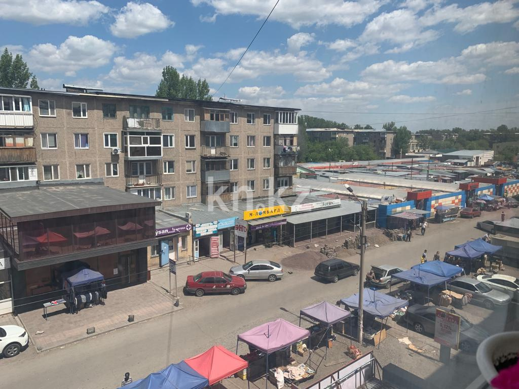 Продажа 3-комнатной квартиры, 57 м², мкр-н 12, дом  11а в Караганде