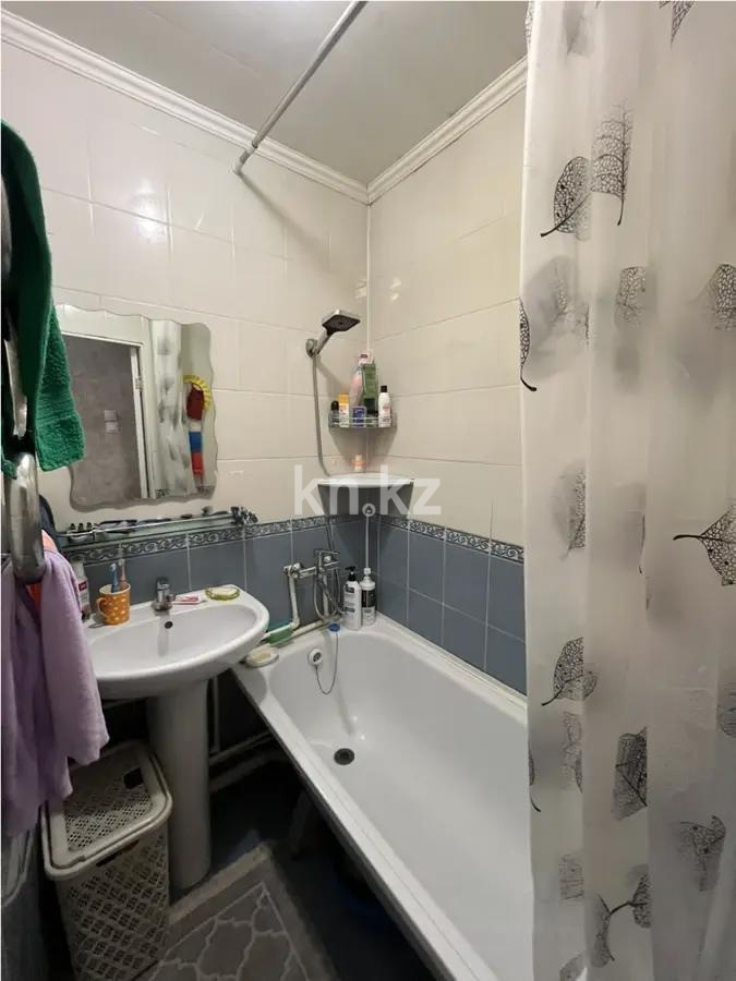 Продажа 2-комнатной квартиры, 44 м², 17-й мкр., дом  37 в Караганде - фото 4