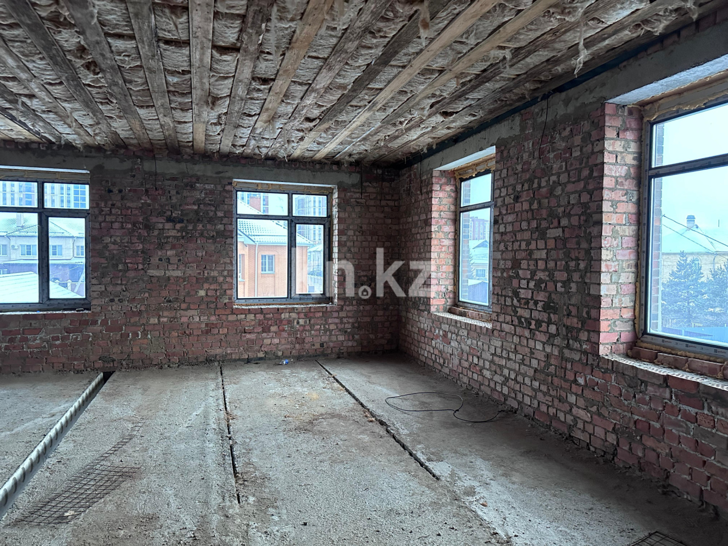 Продажа 7-комнатного дома, 388 м² в Караганде - фото 16