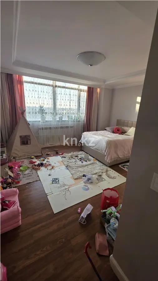 Продажа 5-комнатной квартиры, 187 м² в Астане - фото 3