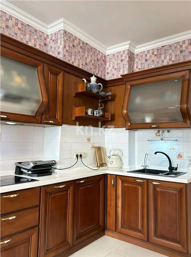 Продажа 4-комнатной квартиры, 146 м², ул. Сатпаева, дом  30а в Алматы - фото 5