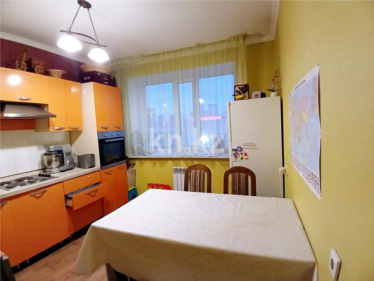 Продажа 3-комнатной квартиры, 80.5 м², ул. Нажимеденова в Астане