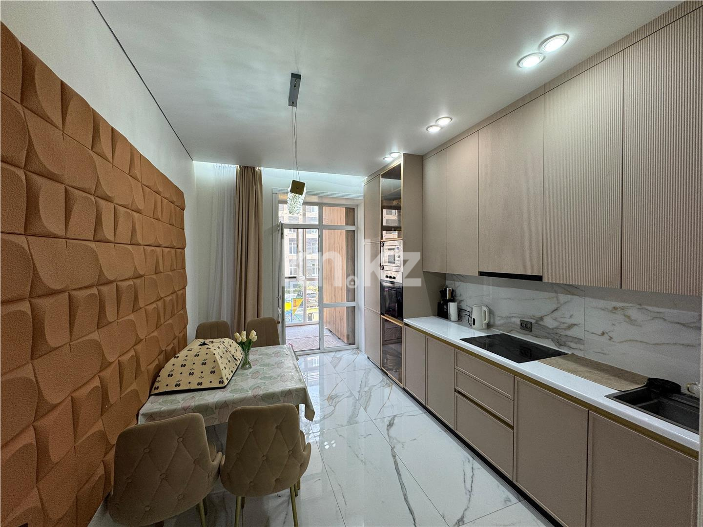 Продажа 2-комнатной квартиры, 68.6 м², 067 учетный квартал, дом  456/3 в Караганде - фото 18