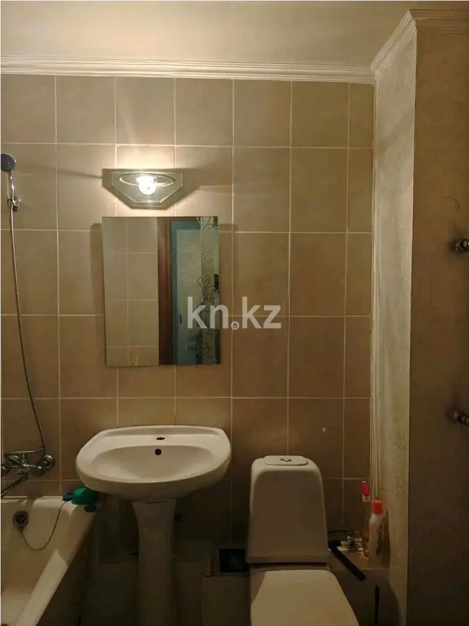 Продажа 2-комнатной квартиры, 45.7 м², 8 мкр., дом  79 в Алматы - фото 3