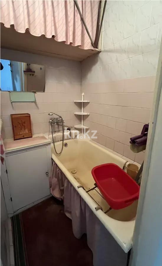 Продажа 3-комнатной квартиры, 62 м², пр. Мира, дом  106 в Темиртау - фото 5