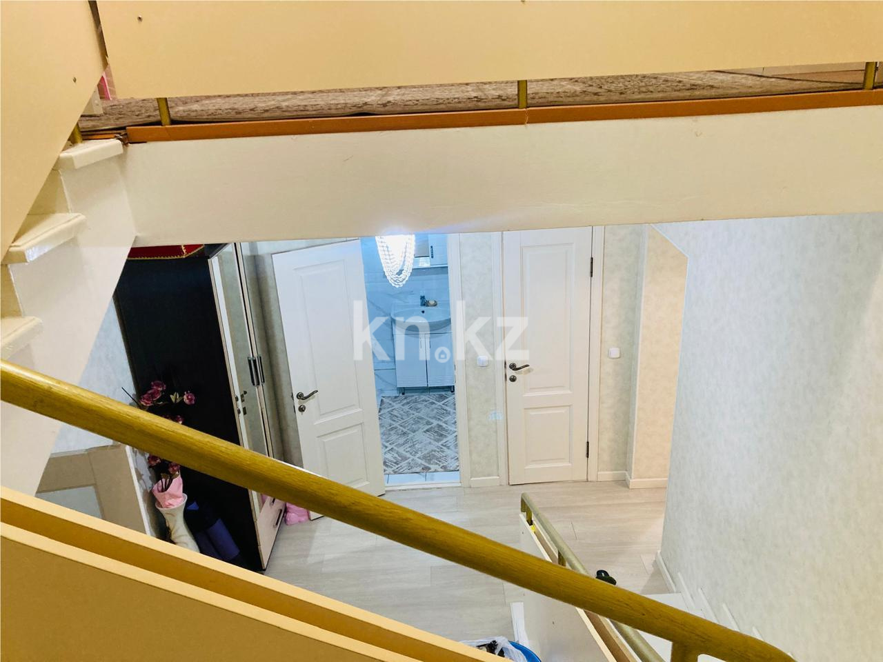 Продажа 5-комнатной квартиры, 179 м², мкр-н Голубые Пруды в Караганде - фото 20