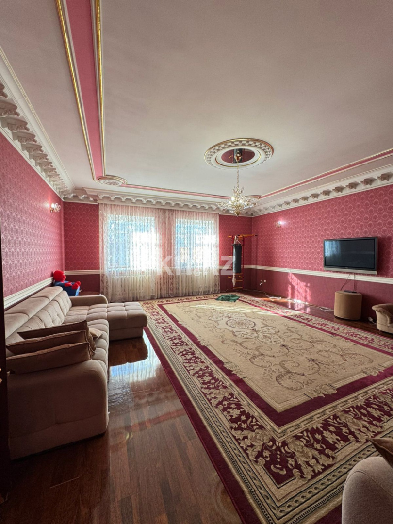 Продажа 6-комнатного дома, 470 м², ул. Турысова в Астане