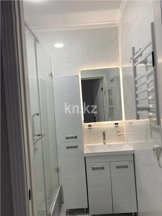 Продажа 2-комнатной квартиры, 72 м², ул. Толе би, дом  285/8 стр в Алматы - фото 4