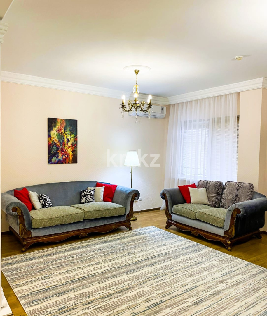 Аренда 3-комнатной квартиры посуточно, 130 м², ул. Кунаева, дом  35/1 в Астане - фото 2