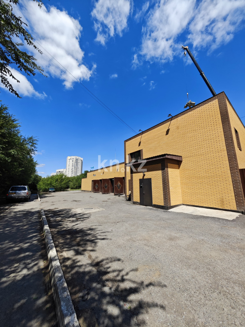Продажа , 433 м², пр. Шахтеров в Караганде