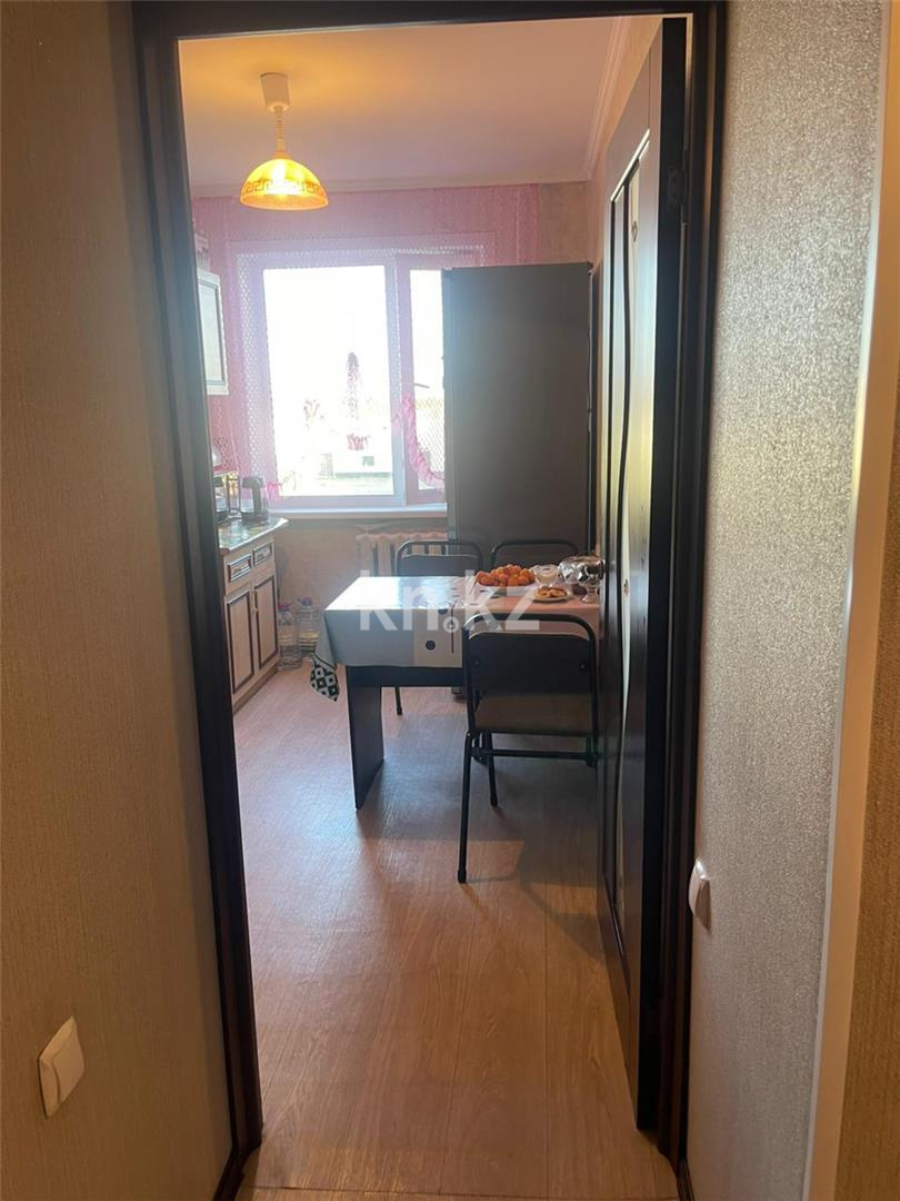 Продажа 4-комнатной квартиры, 61 м², ул. Муканова в Караганде - фото 10