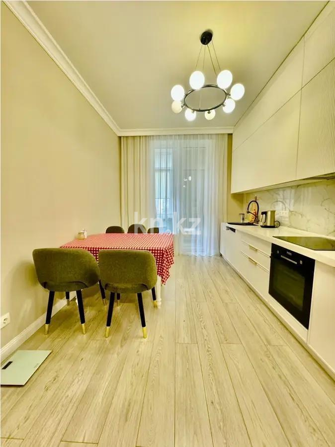 Продажа 3-комнатной квартиры, 93 м², ул. Онгарсыновой, дом  8/1 в Астане - фото 4