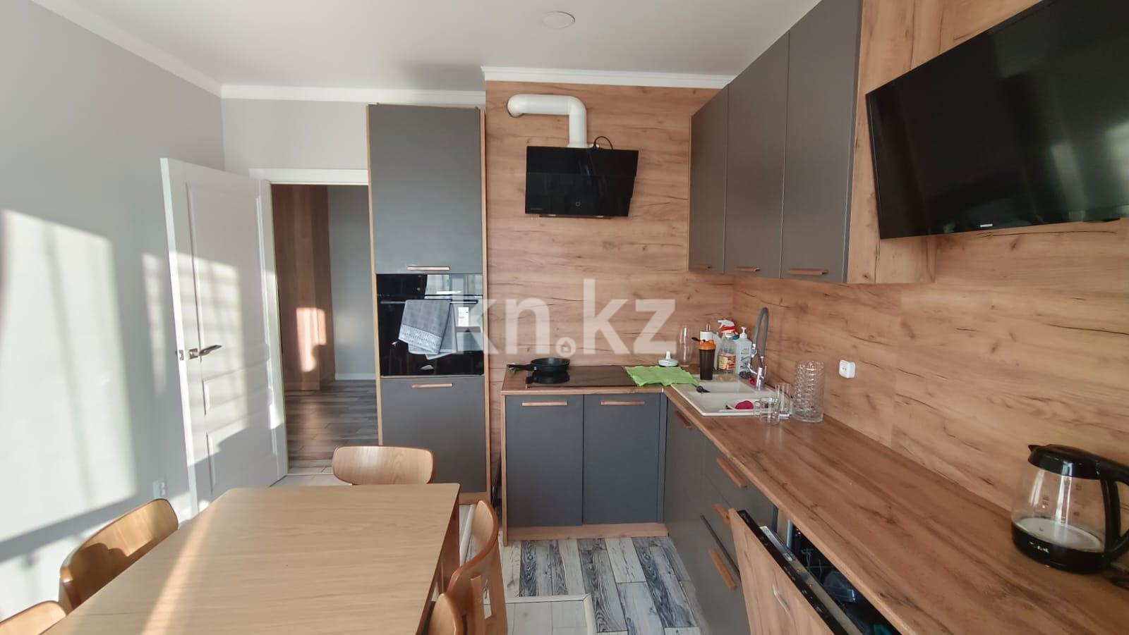 Продажа 3-комнатной квартиры, 84 м², ул. Сатыбалдина в Караганде - фото 5