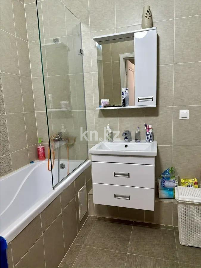 Продажа 1-комнатной квартиры, 40 м², ул. Онгарсыновой, дом  6 в Астане - фото 3