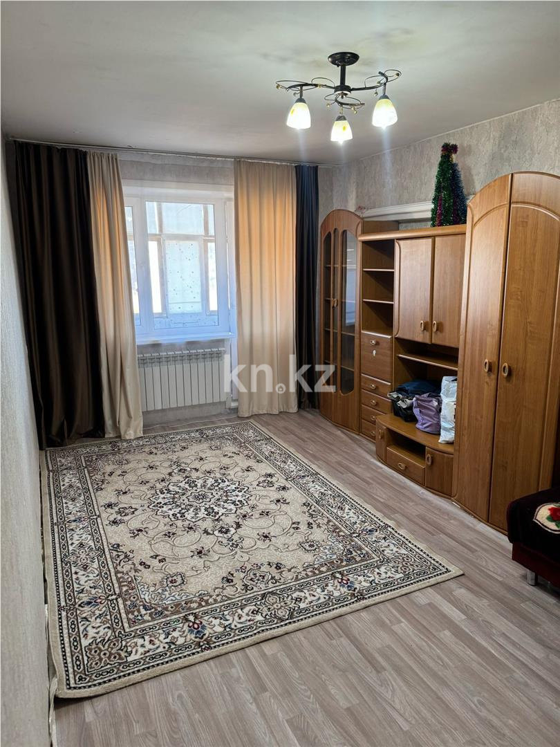 Продажа 1-комнатной квартиры, 30 м², мкр-н 14, дом  24 в Караганде