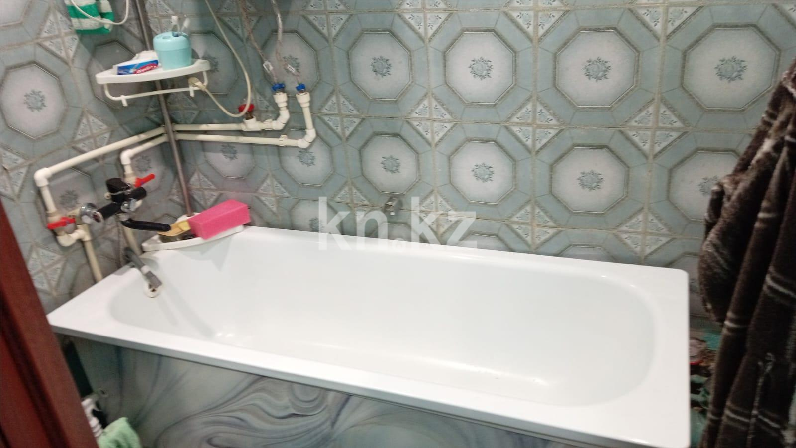 Продажа 2-комнатной квартиры, 46 м², мкр-н 7 в Темиртау - фото 11