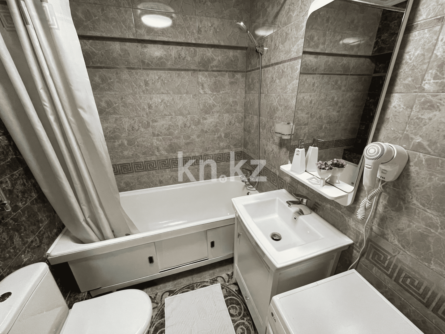 Аренда 1-комнатной квартиры посуточно, 40 м² в Алматы - фото 33