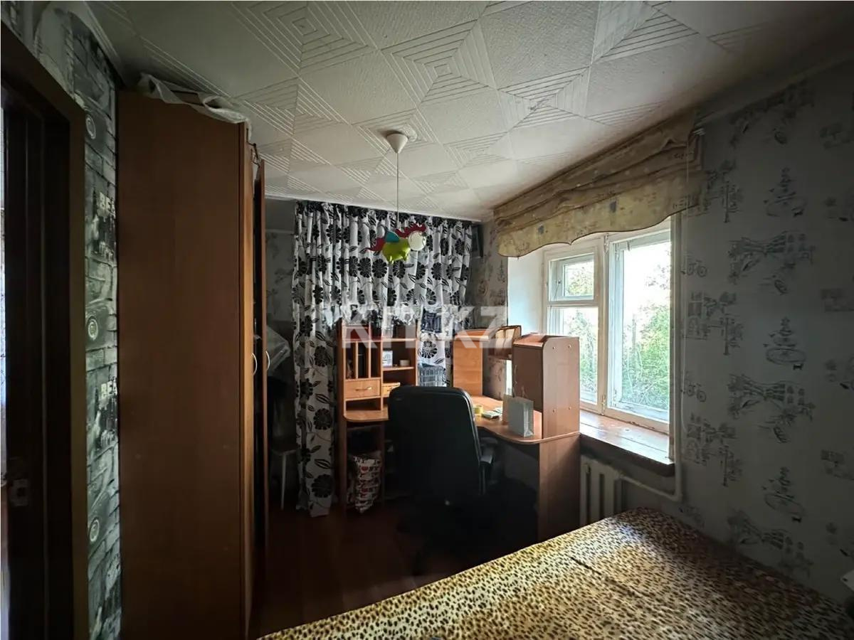 Продажа 3-комнатной квартиры, 50 м², пр. Бухар-жырау, дом  75/2 в Караганде - фото 2