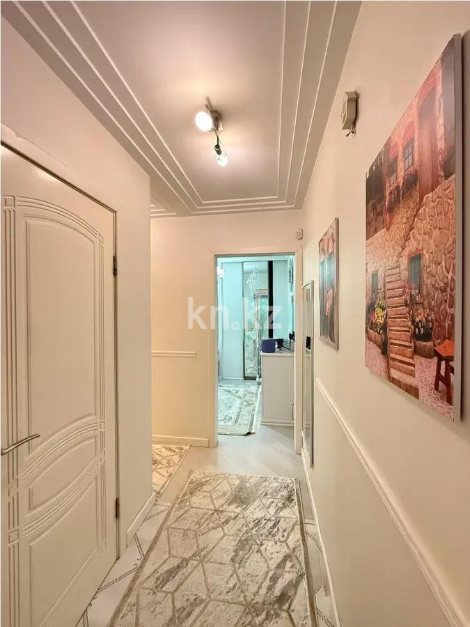 Продажа 2-комнатной квартиры, 43 м², 8 мкр., дом  9 в Алматы - фото 6