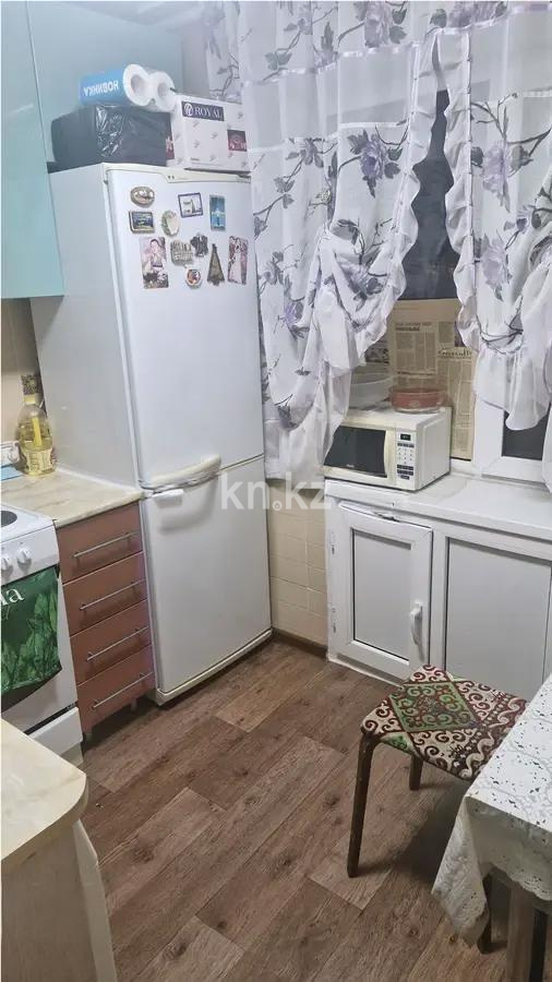 Продажа 4-комнатной квартиры, 64 м², 21 мкр., дом  11 в Караганде - фото 5