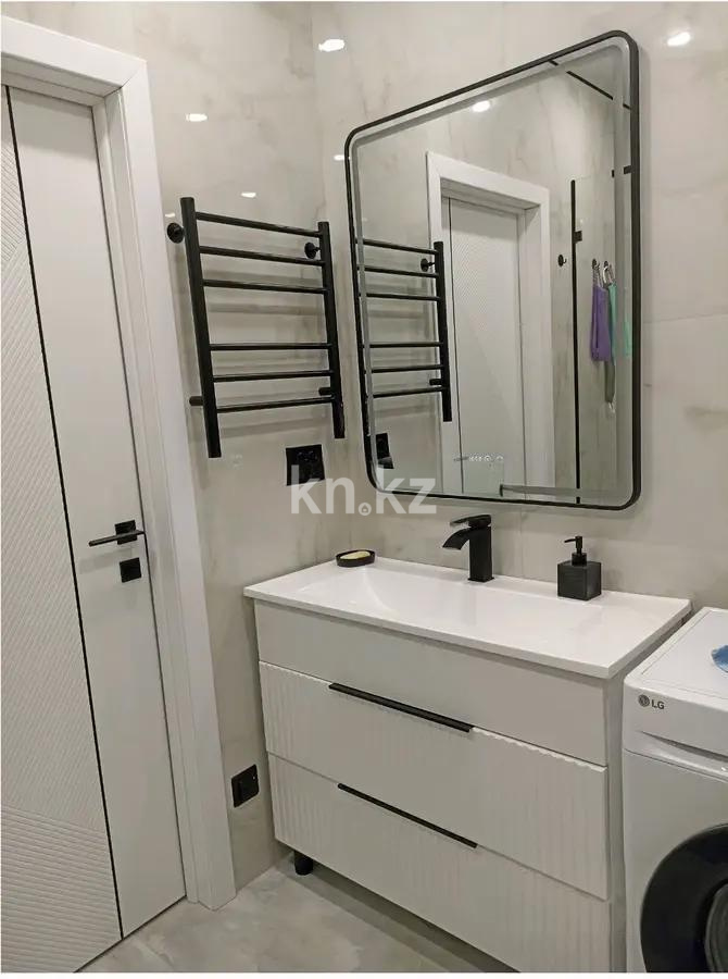 Продажа 1-комнатной квартиры, 40 м², пр. Богенбай батыра, дом  3б в Астане - фото 2