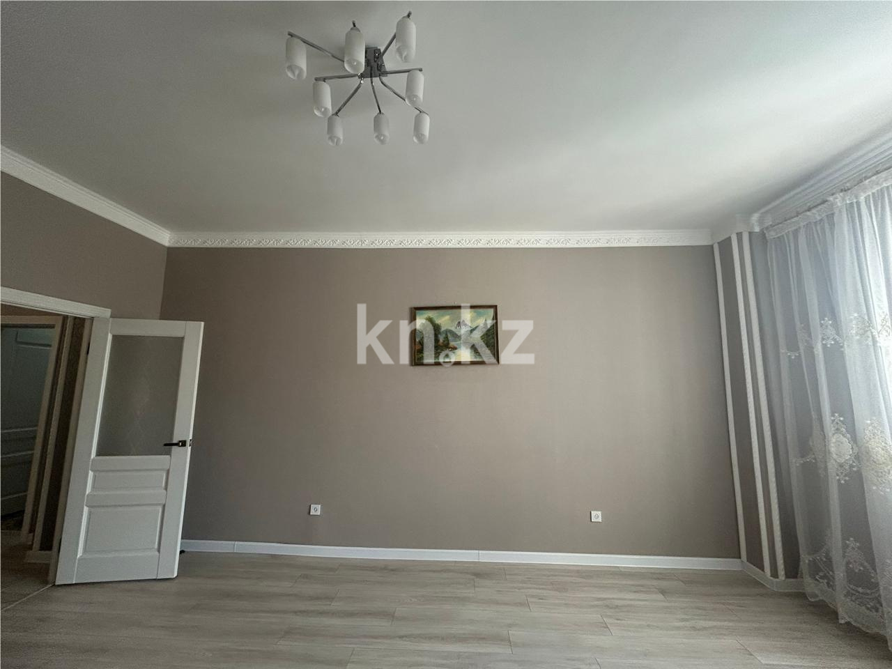 Продажа 4-комнатной квартиры, 131.5 м², ул. Керей, Жанибек хандар в Астане - фото 3