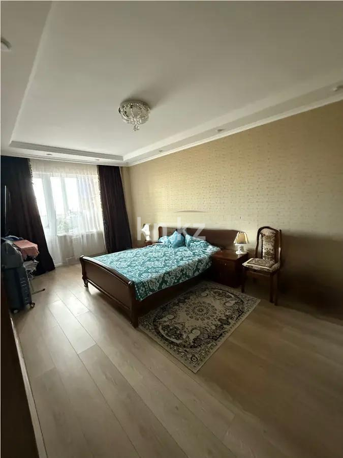 Продажа 2-комнатной квартиры, 65 м², пр. Шахтеров, дом  60 в Караганде - фото 2