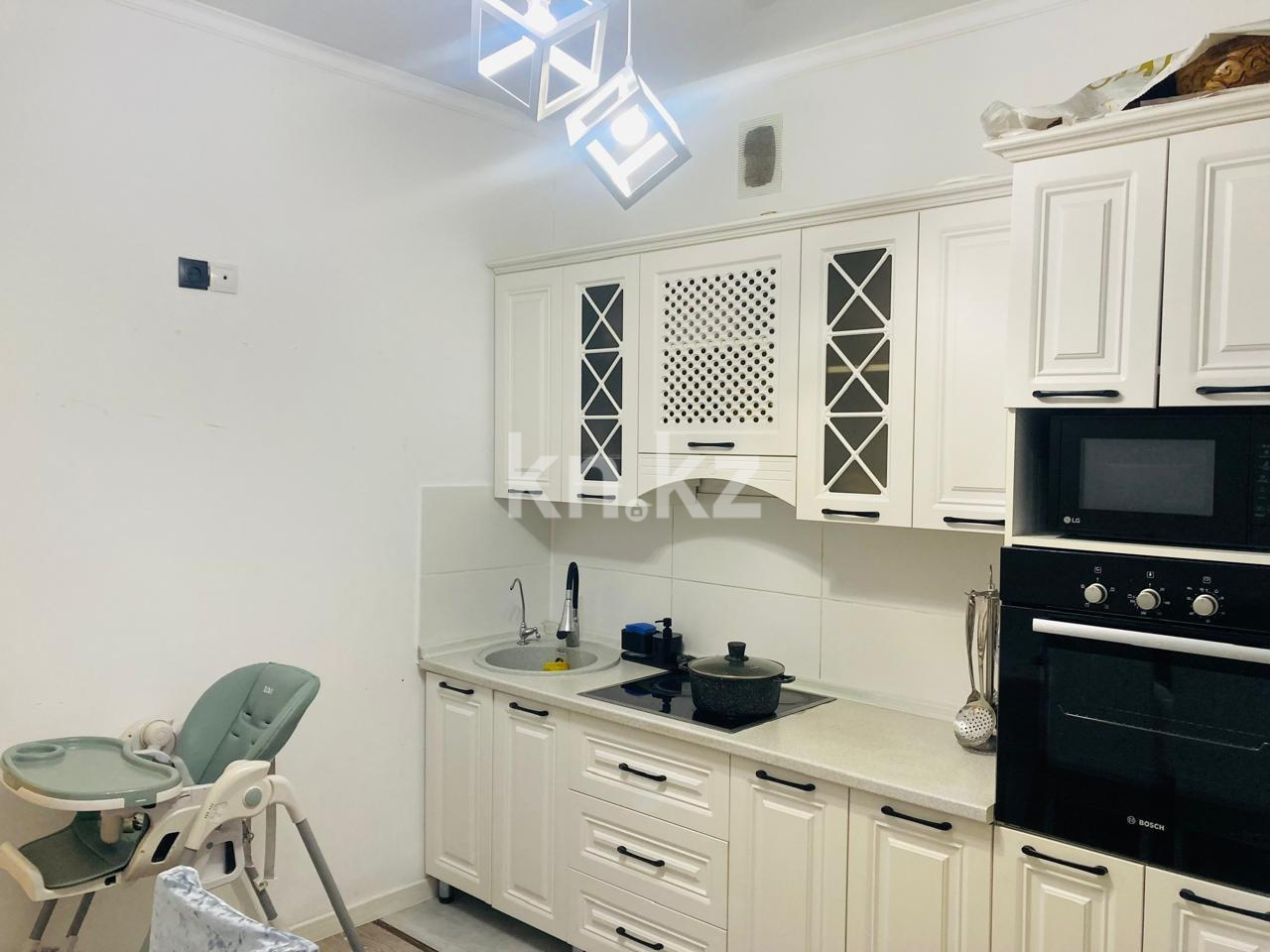 Продажа 2-комнатной квартиры, 62 м², ул. Муканова в Караганде - фото 8