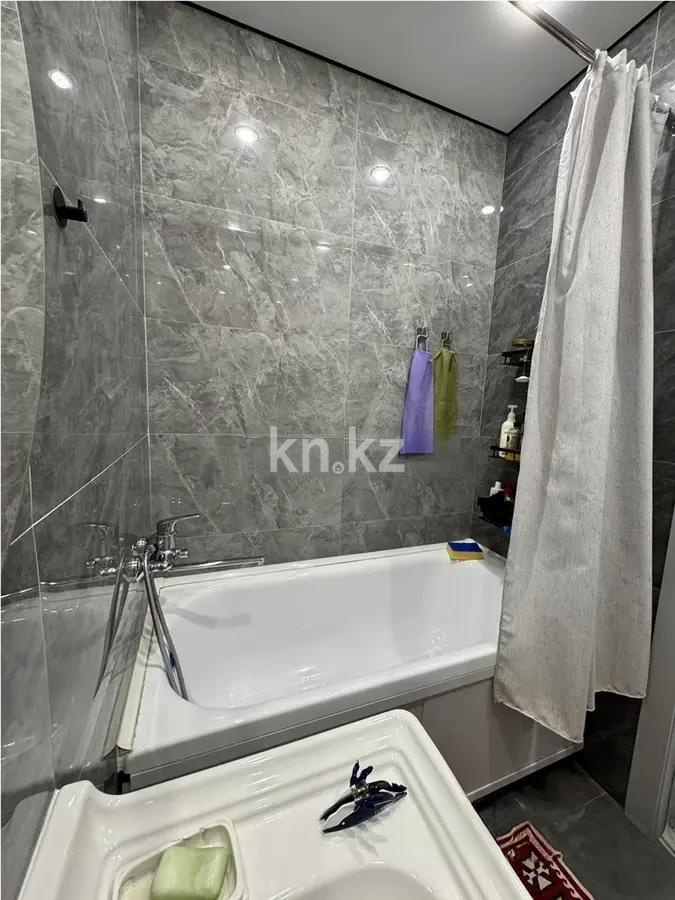 Продажа 2-комнатной квартиры, 51 м², ул. Утепова, дом  31 в Алматы - фото 4