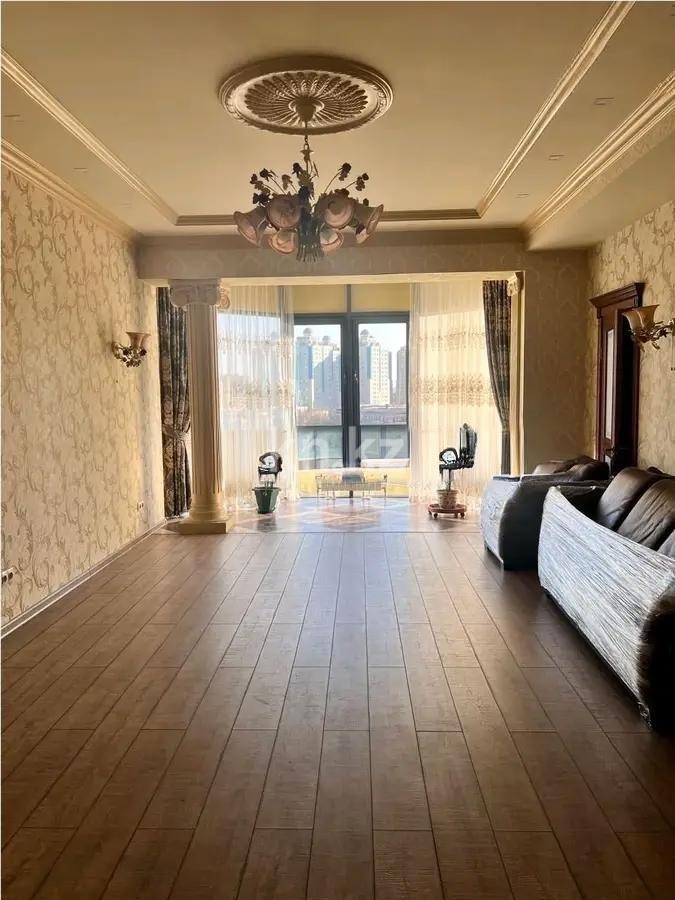 Продажа 4-комнатной квартиры, 147.4 м² в Алматы