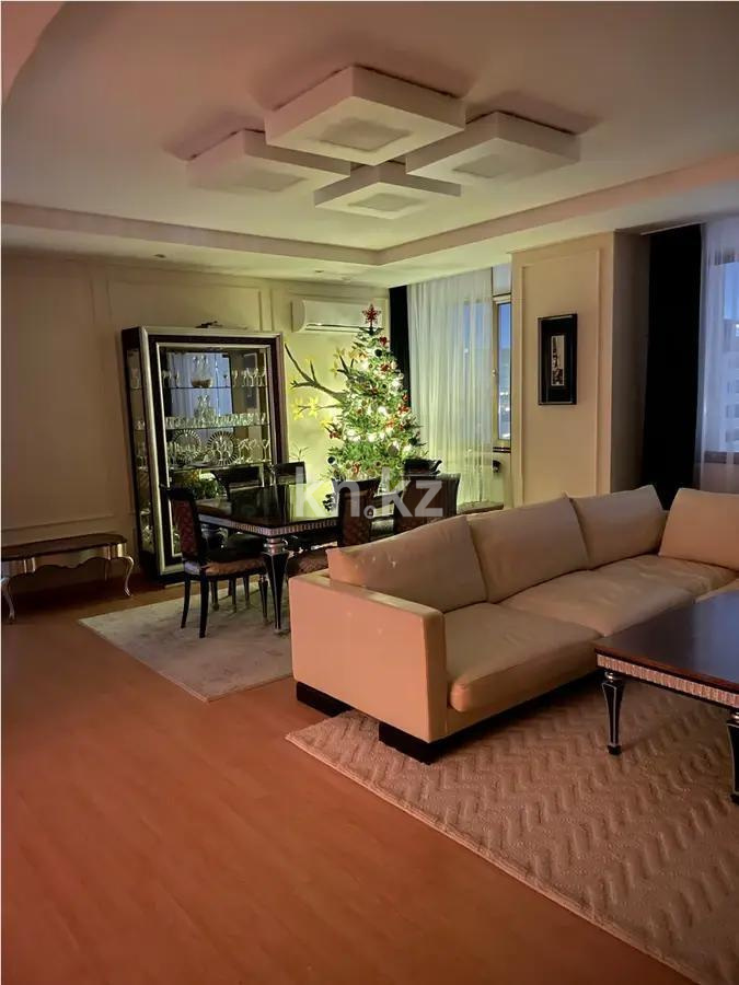 Продажа 4-комнатной квартиры, 150 м², пр. Кошкарбаева, дом  2 в Астане