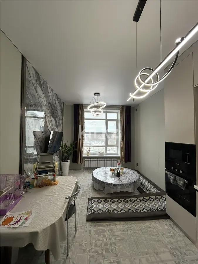 Продажа 4-комнатной квартиры, 80 м² в Караганде