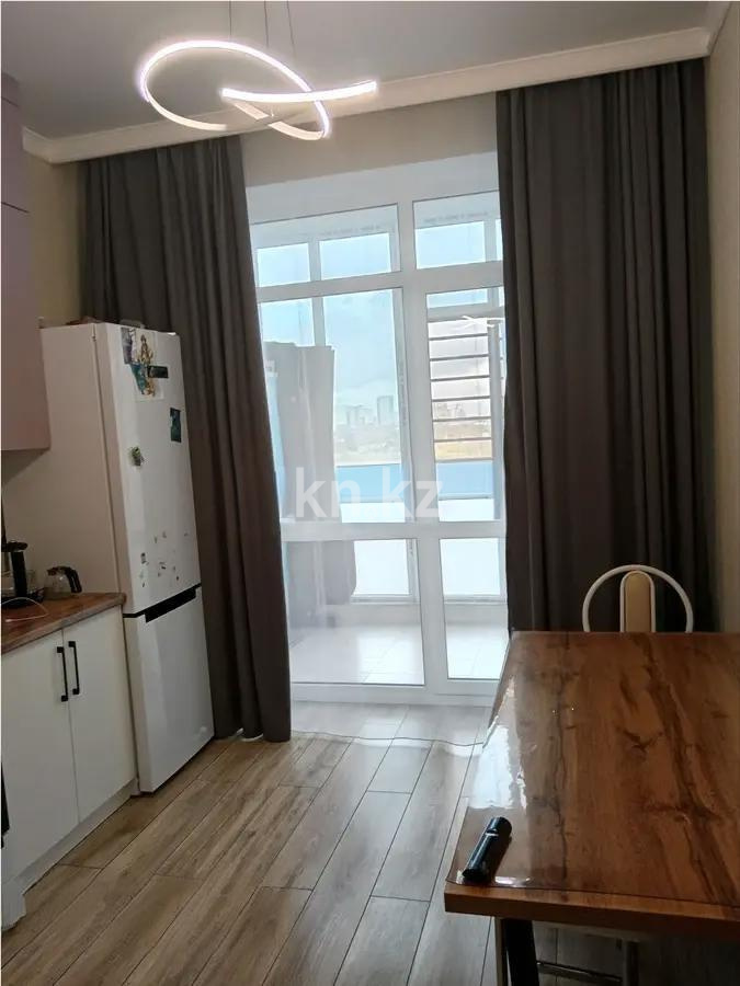 Продажа 1-комнатной квартиры, 38 м², ул. Айтматова, дом  60/1 в Астане - фото 3