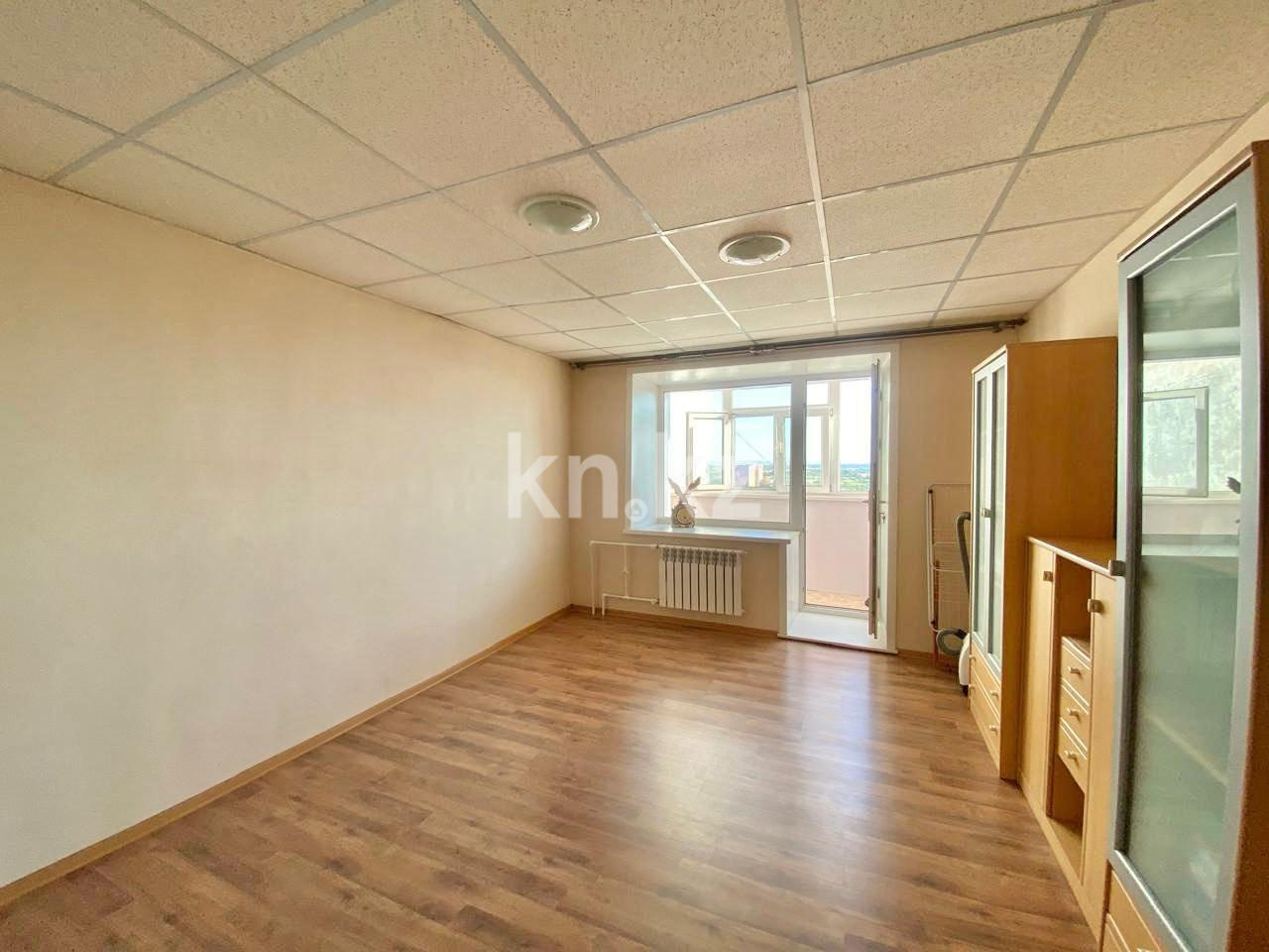 Продажа 2-комнатной квартиры, 52 м², пр. Шахтеров в Караганде - фото 2
