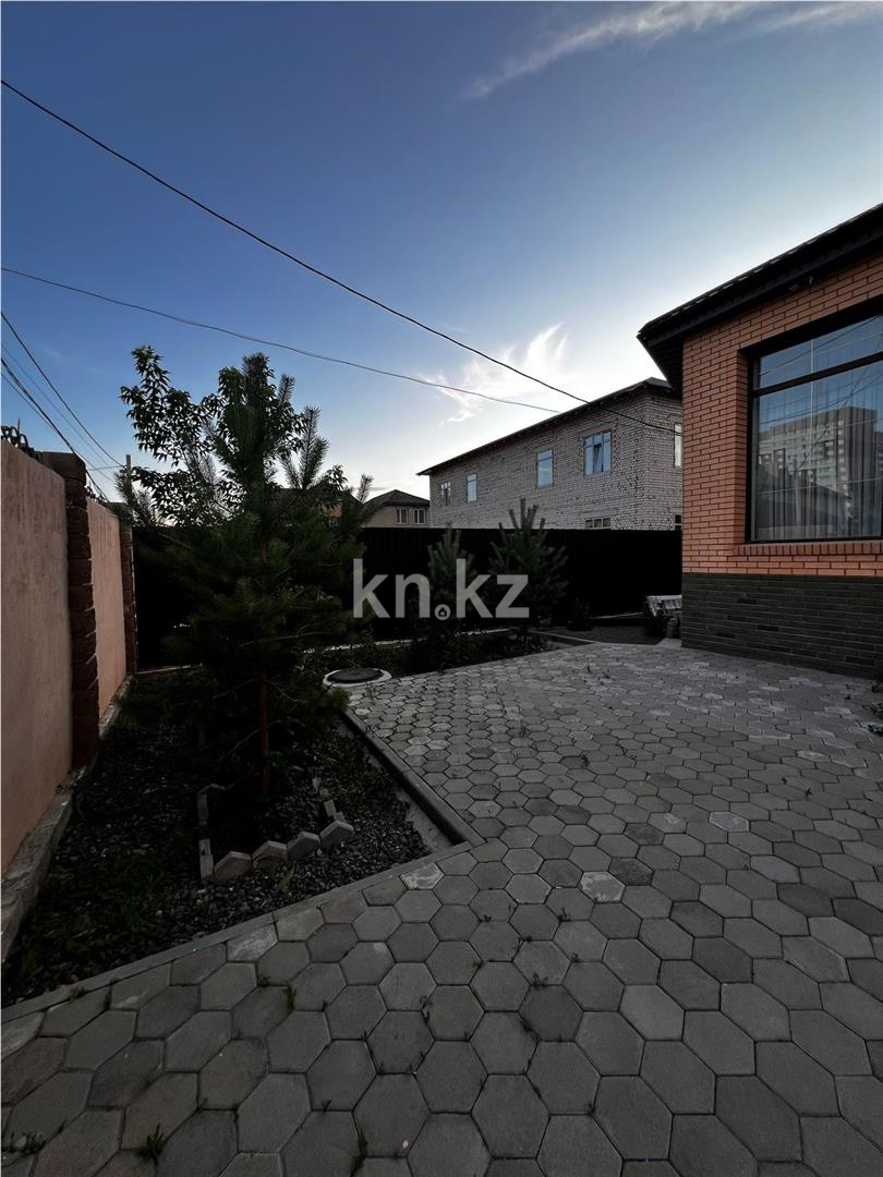 Продажа 7-комнатного дома, 320 м², ул. Кабжанова в Караганде - фото 36
