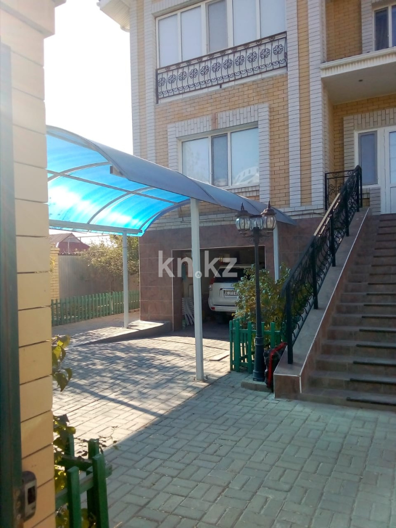 Продажа 8-комнатного дома, 484 м², ул. Сейфуллина, дом  35 в Атырау - фото 4