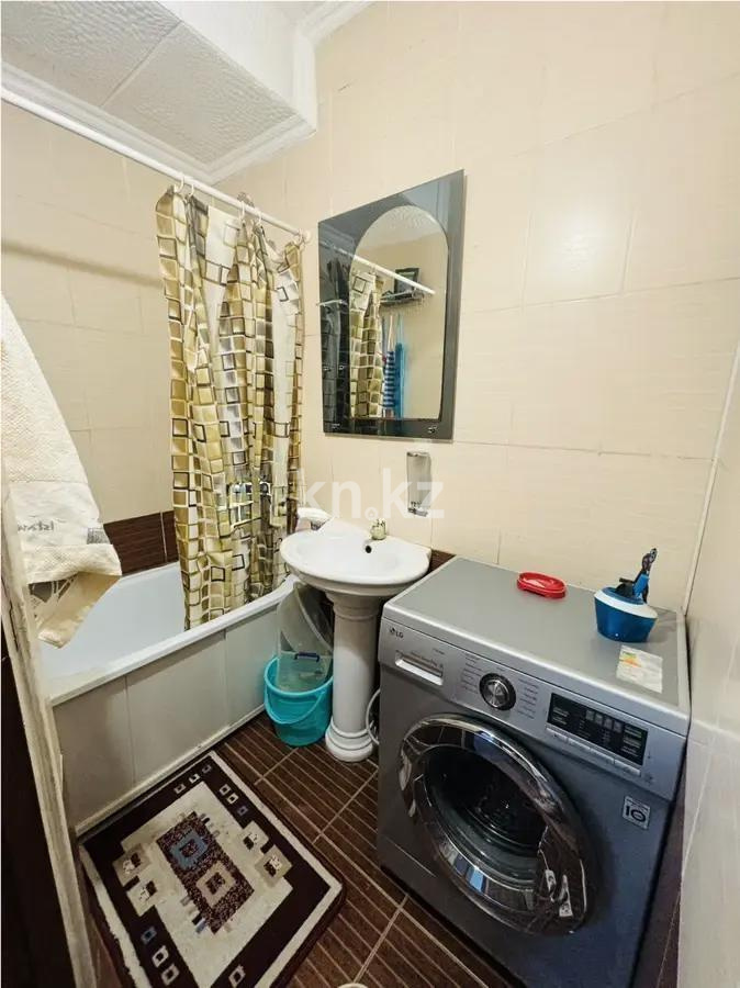 Продажа 2-комнатной квартиры, 44 м², ул. Есим хана, дом  20 в Алматы - фото 4