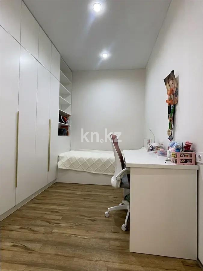 Продажа 3-комнатной квартиры, 92.6 м², ул. Розыбакиева, дом  247 в Алматы - фото 2