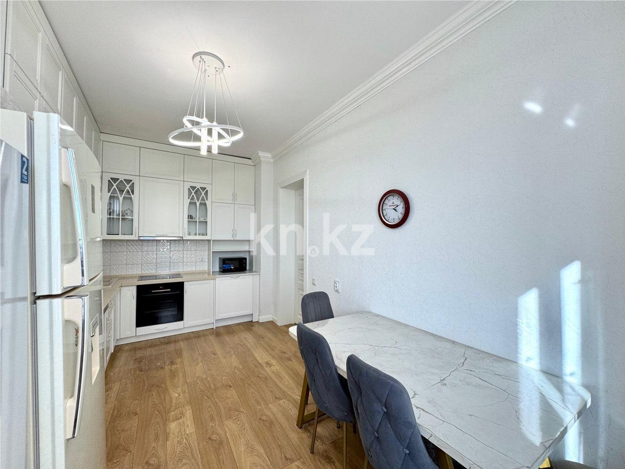 Продажа 3-комнатной квартиры, 98 м², ул. Байтурсынова в Астане - фото 13