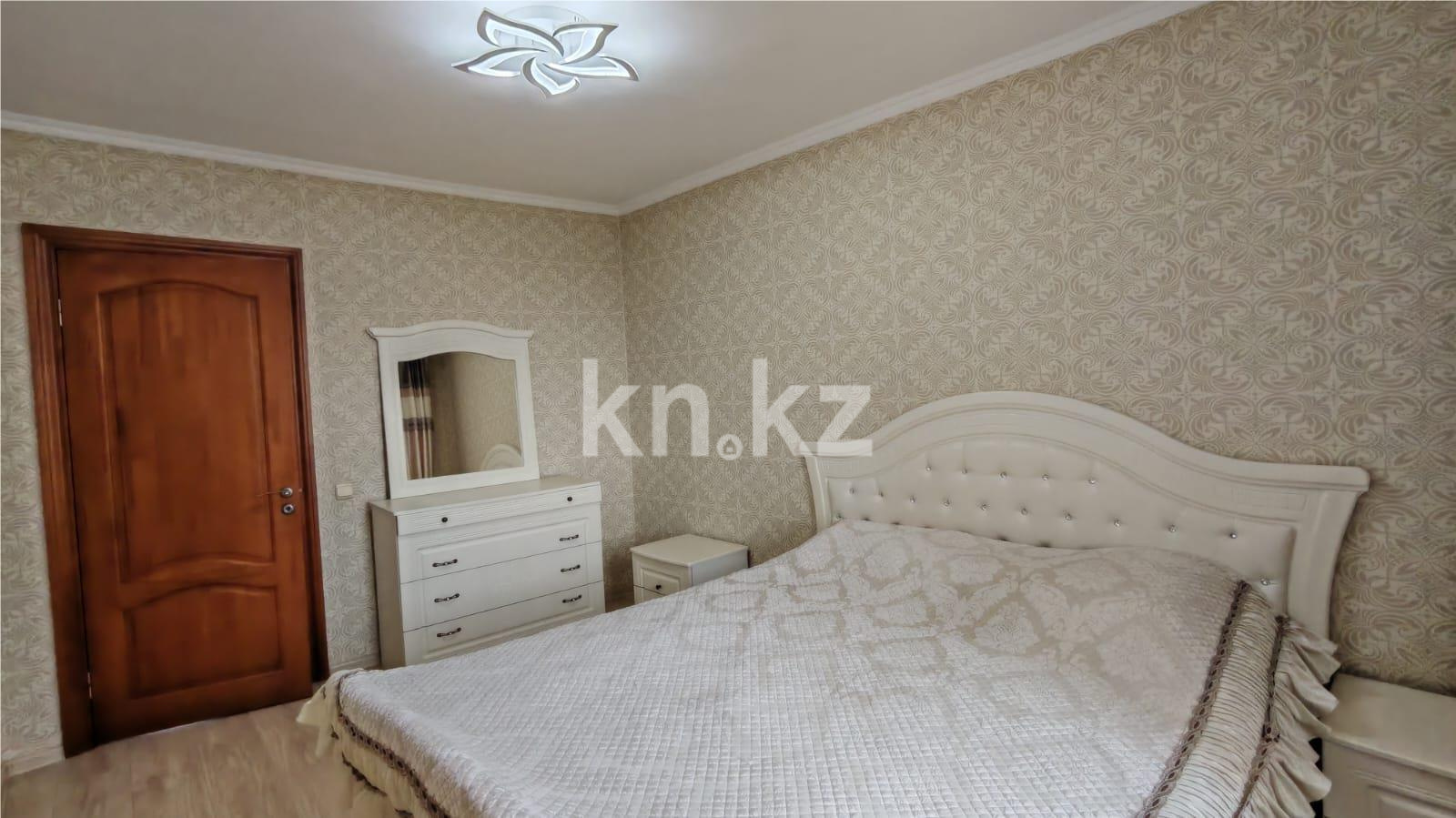 Продажа 3-комнатной квартиры, 64 м², ул. Муканова в Караганде - фото 5