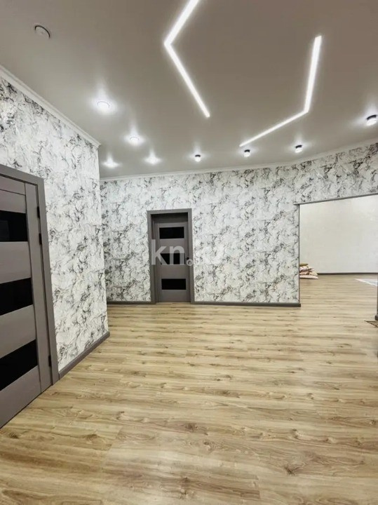 Продажа 4-комнатного дома, 130 м², ул. Короленко, дом  61 в Уральске - фото 2