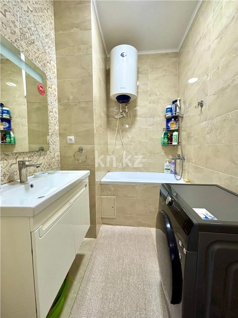 Продажа 3-комнатной квартиры, 68 м², мкр. Степной-2, дом  2/4 в Караганде - фото 11