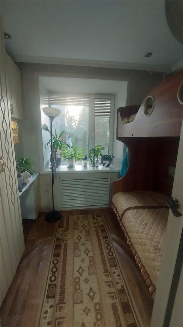 Продажа 3-комнатной квартиры, 59 м², мкр-н Восток-1 в Караганде - фото 4